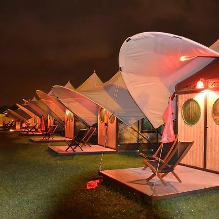 Glamping F1